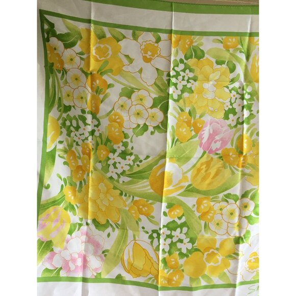 Vintage Avon Floral Scarf Square Hand-Rolled Edge SMKent Design 100% Acetate Jap - Picture 3 of 6